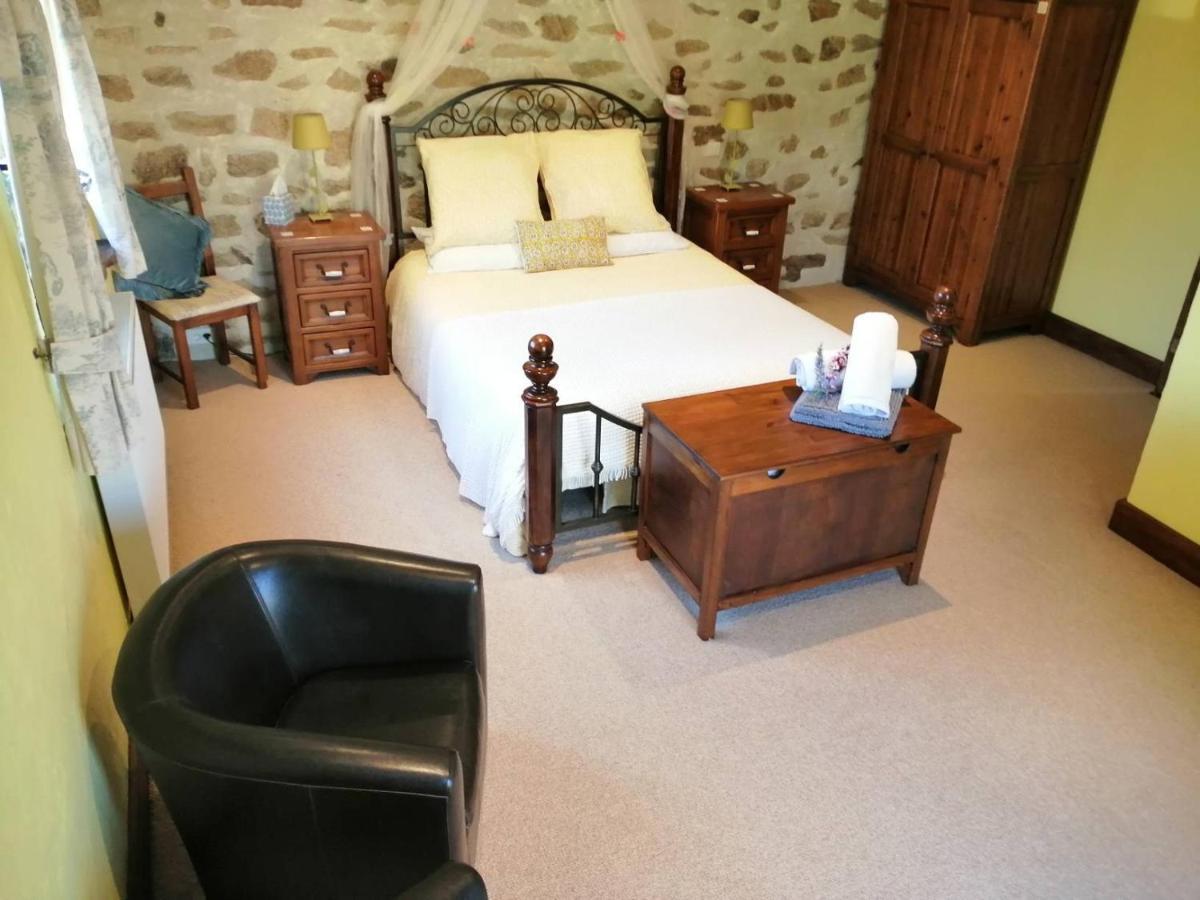 La Grange Ancienne Bed and Breakfast Montrollet Exteriör bild